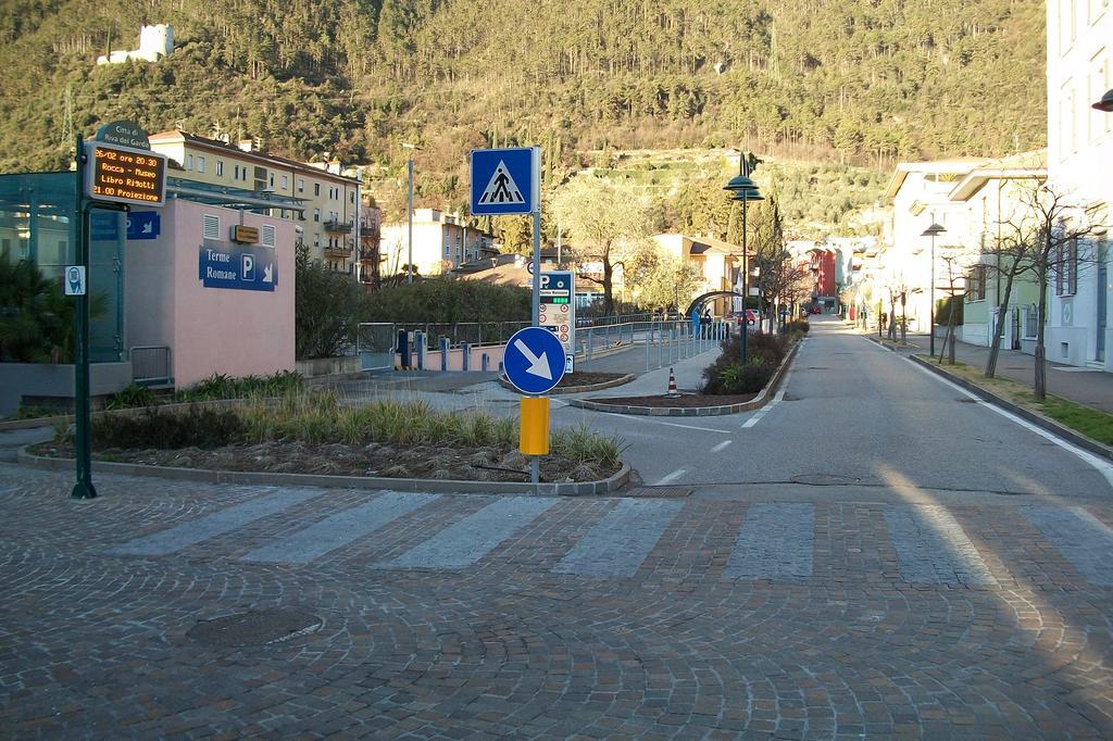 דירות ריבה דל גארדה Residenza Porte Vecchie מראה חיצוני תמונה