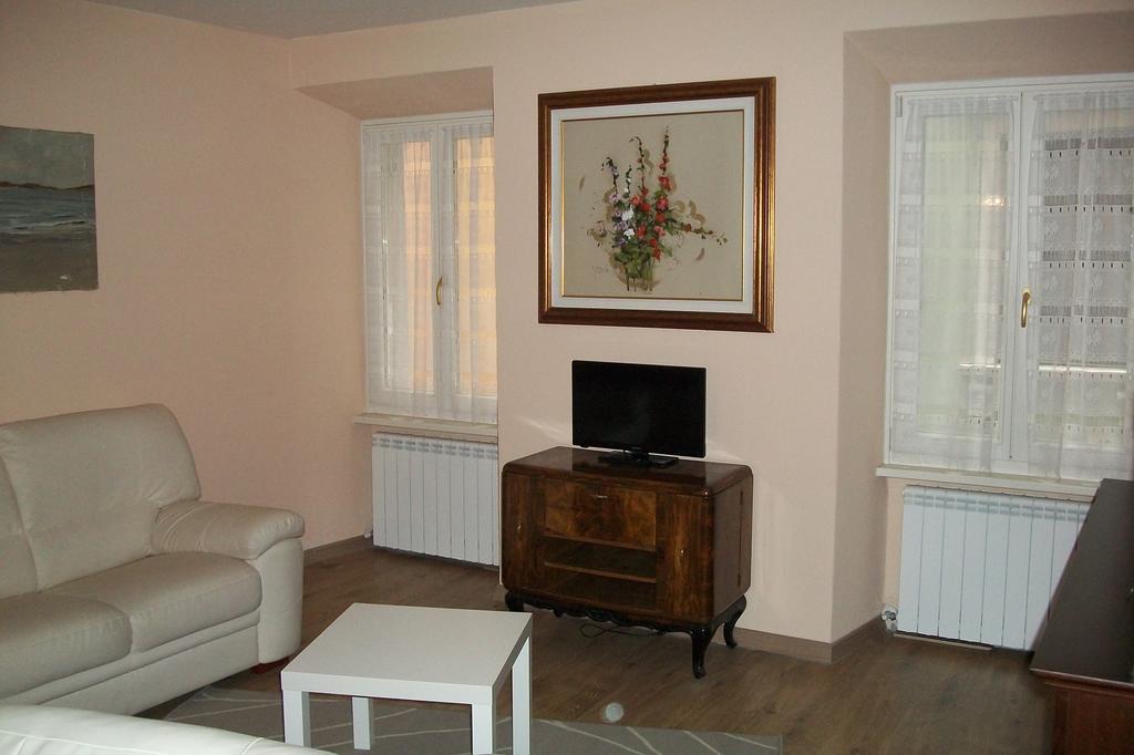 דירות ריבה דל גארדה Residenza Porte Vecchie מראה חיצוני תמונה