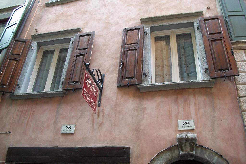דירות ריבה דל גארדה Residenza Porte Vecchie מראה חיצוני תמונה